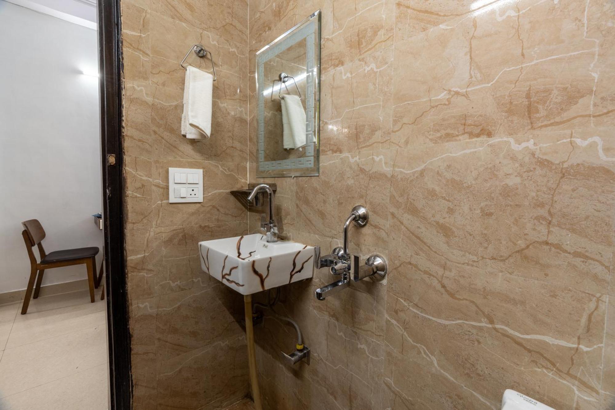 Appartamento Homlee-Vintage 2Bhk-Ndls-Lift-Bharat Mandapam Nuova Delhi Esterno foto