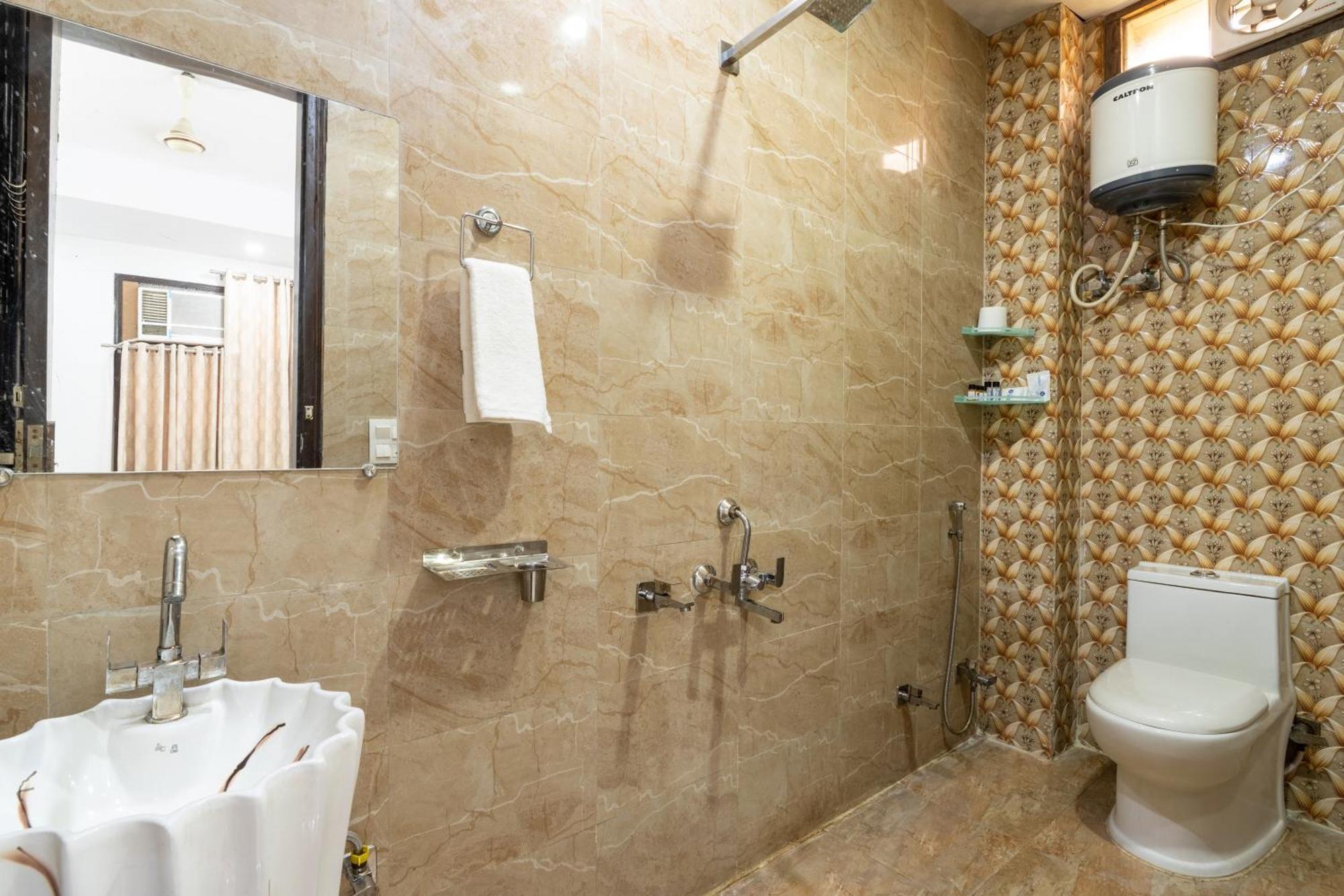 Appartamento Homlee-Vintage 2Bhk-Ndls-Lift-Bharat Mandapam Nuova Delhi Esterno foto