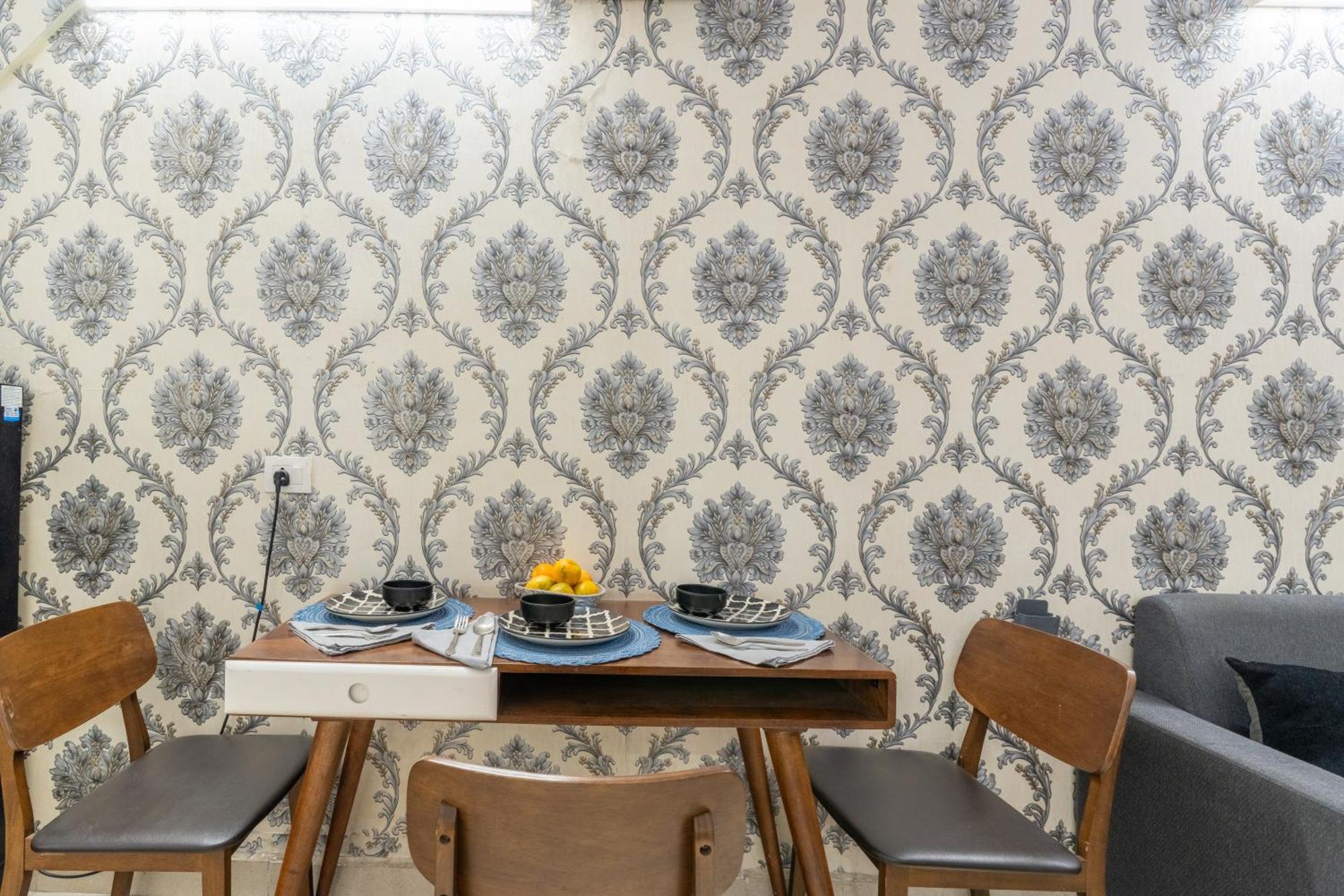 Appartamento Homlee-Vintage 2Bhk-Ndls-Lift-Bharat Mandapam Nuova Delhi Esterno foto